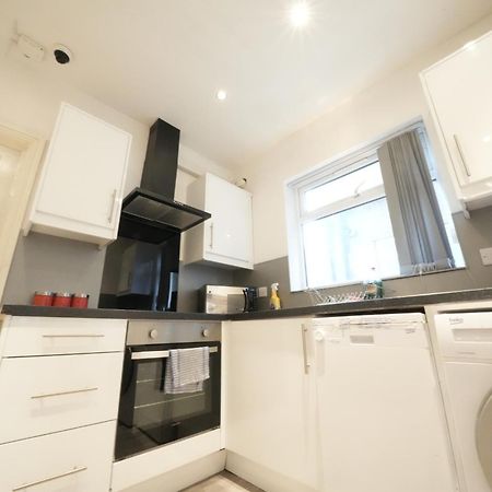 Grand Airport Ensuites Harmondsworth Esterno foto