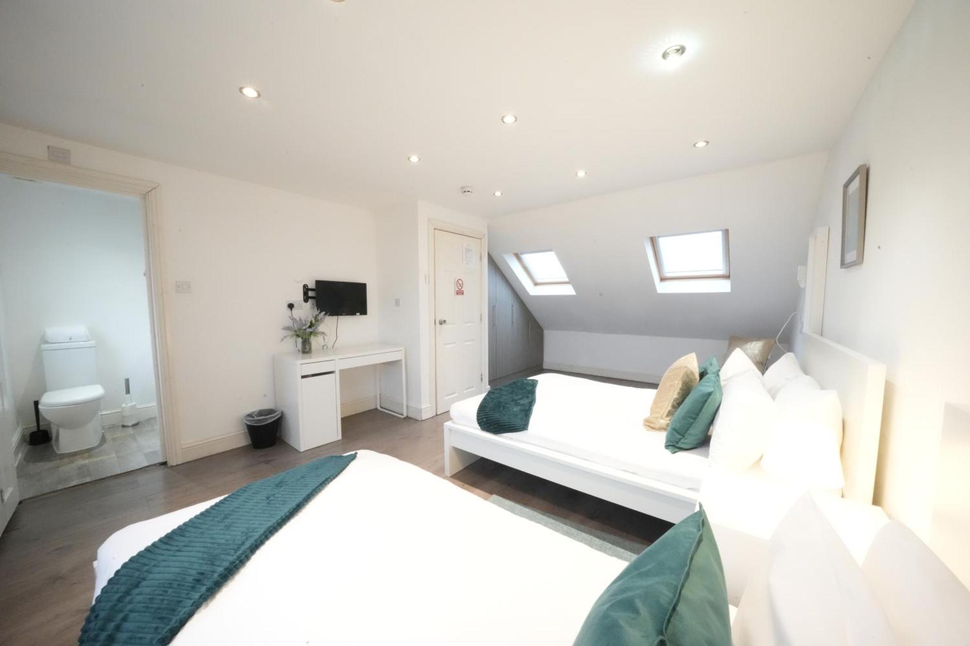 Grand Airport Ensuites Harmondsworth Esterno foto