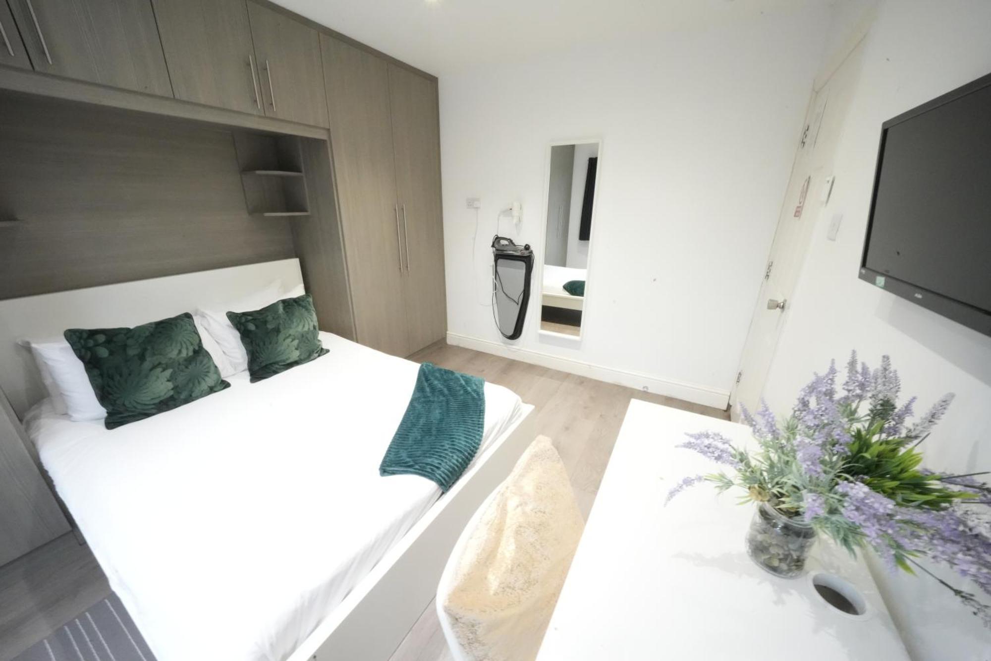 Grand Airport Ensuites Harmondsworth Esterno foto