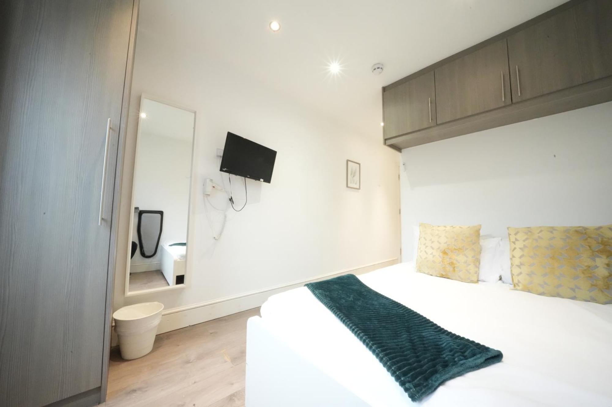 Grand Airport Ensuites Harmondsworth Esterno foto