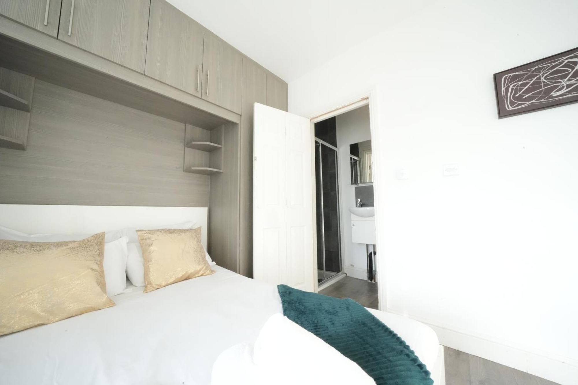 Grand Airport Ensuites Harmondsworth Esterno foto